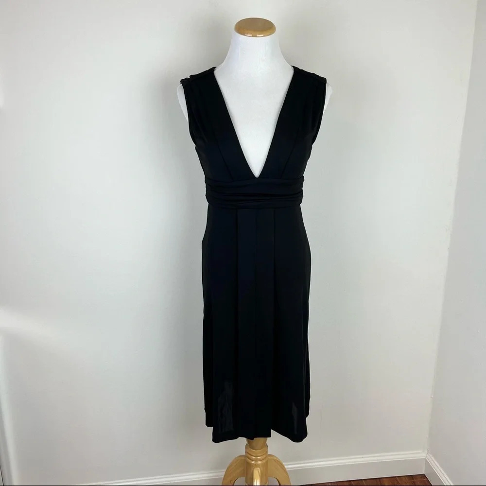 Diane Von Furstenberg Vintage Black Low Cut Dress Size 2